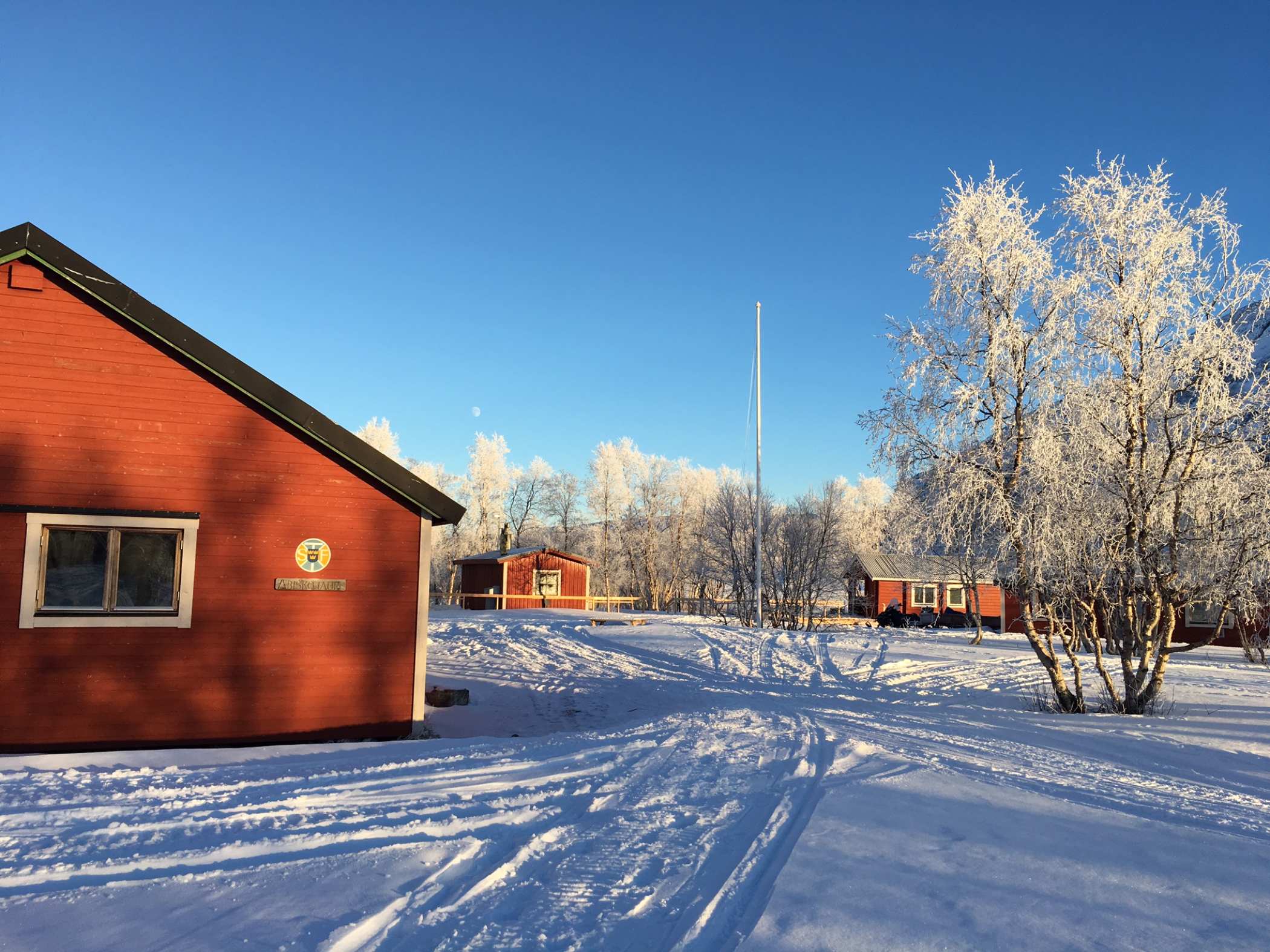 STF Abiskojaure in winter sunlight.